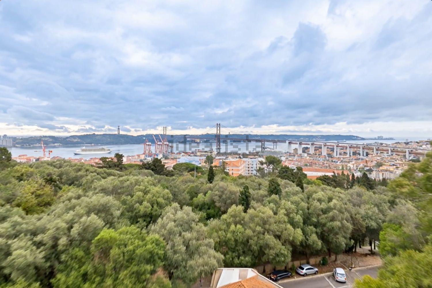 Property in Apartamento T2 na Rua do Borja s/n, Prazeres, Estrela, Lisboa
