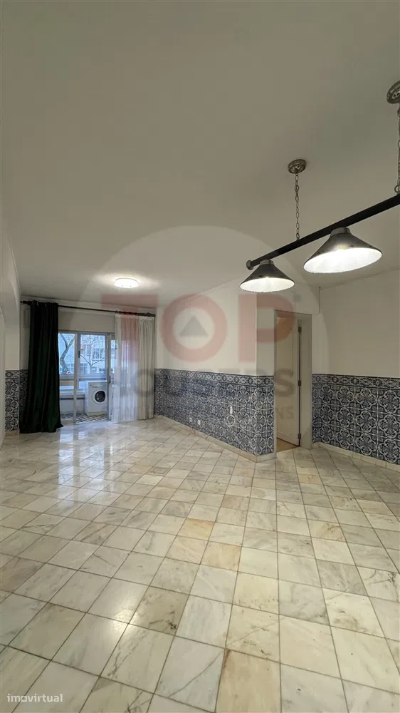 Property in Rua Bombeiros Portugueses, Faro (Sé e São Pedro), Faro