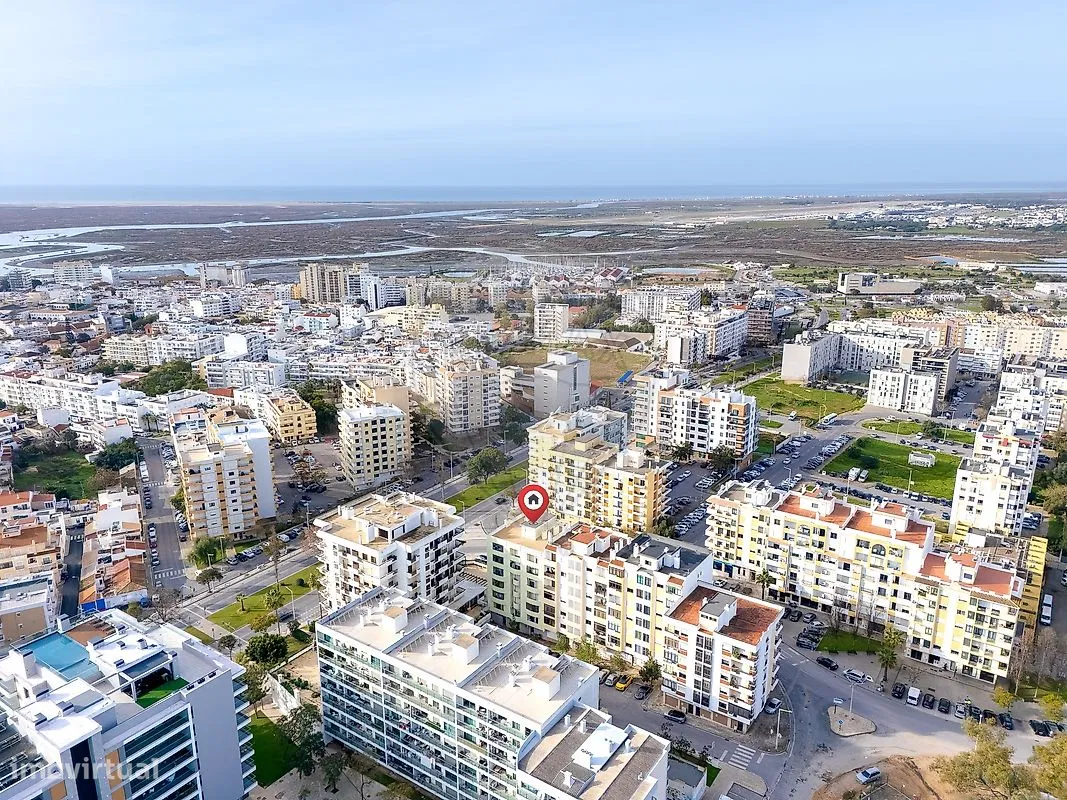 Property in Rua de Angola, Faro (Sé e São Pedro), Faro